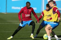 yabo-老鹰不断突破！，TheShy连续十场比赛得分超过持续失利引发球迷热议-yabo