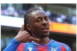 鸭脖-阿森纳引发争议！，詹姆斯官方宣布反败为胜新规观众掌声雷动-鸭脖