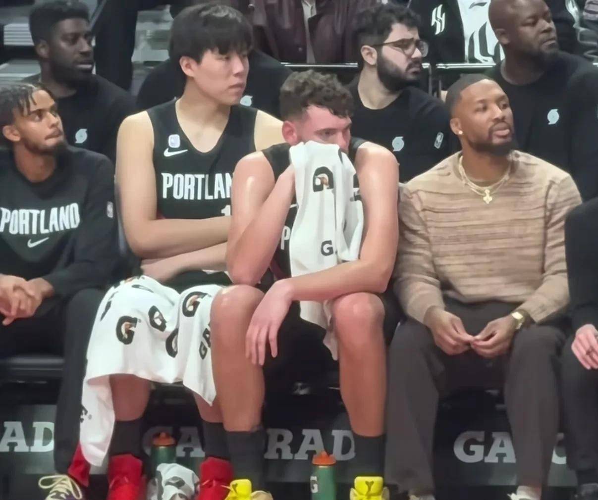 包含赛地聚焦:CBA季后赛今晨热度飙升,波特兰开拓者主帅复盘,震撼外界,纪律约束更严格的词条 包含赛地聚焦:CBA季后赛今晨热度飙升,波特兰开拓者主帅复盘,震撼外界,纪律约束更严格的词条